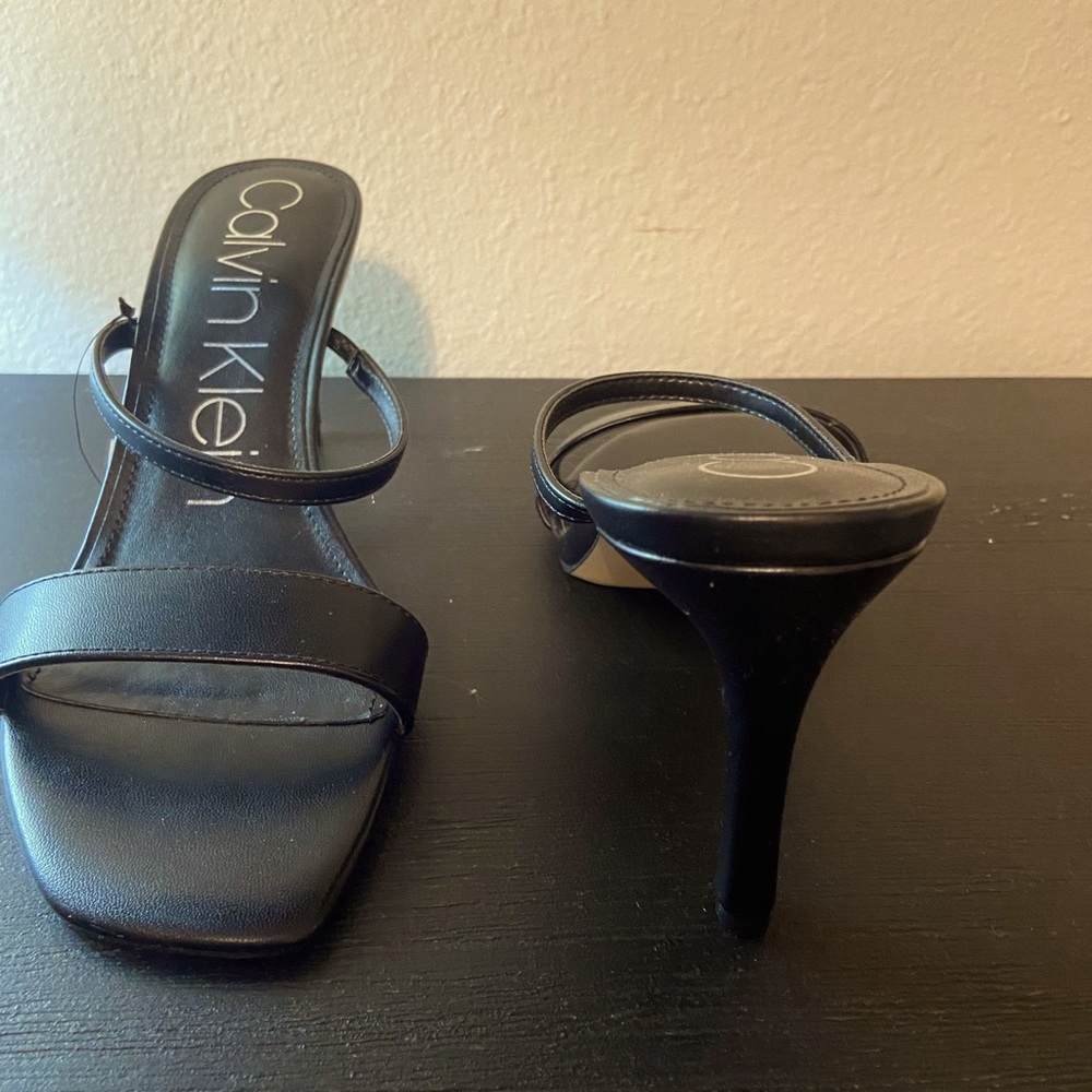 Black heeled sandals